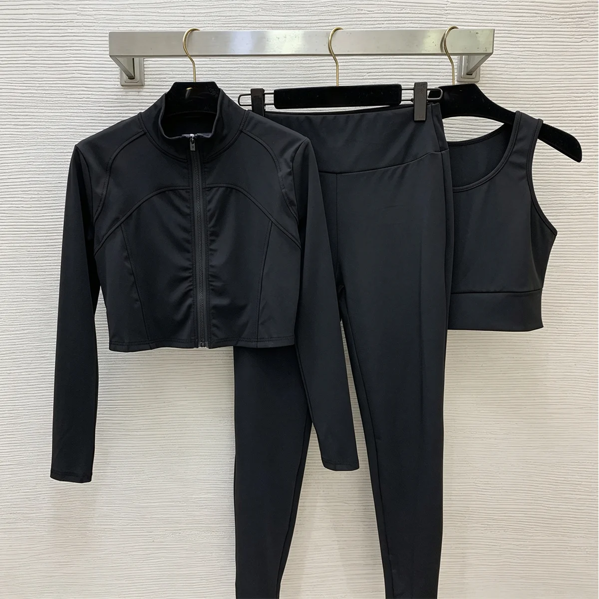2026 High Quality New Women's Outdoor Breathable Quick Drying Fitness Set--hb724