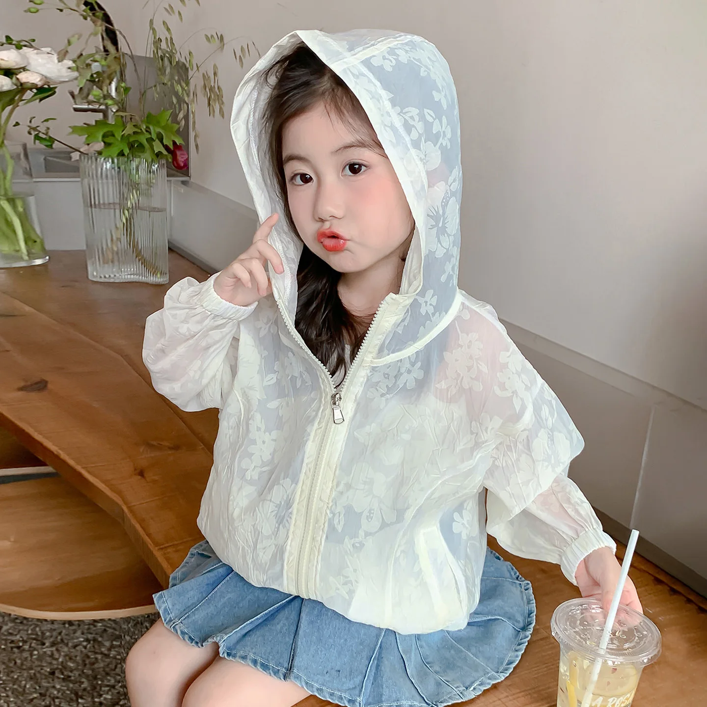 Girls' Hooded Sunsc… - image