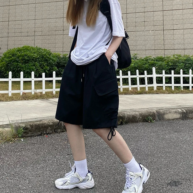 Rimocy Sommer knielange Cargo Shorts Frauen 2024 Harajuku Shorts mit weitem Bein Frau Streetwear Taschen Baggy Short Pants weiblich