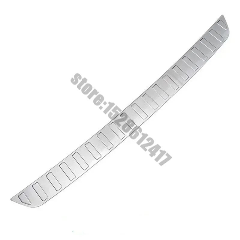 

For Land Rover Defender 110 2020 2021~2024 stainless steel Rear Bumper Protector Trunk guard Tread Plate Trim Car Accessories