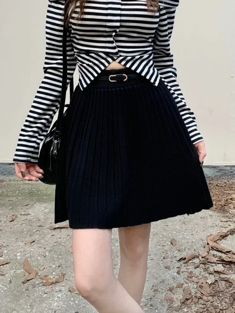 Gestrickte Röcke für Frauen, koreanischer Adrette, A-Linie mit Gürtel, schmaler Minirock, 2025, Herbst, neue Mode, Faltenrock mit hoher Taille