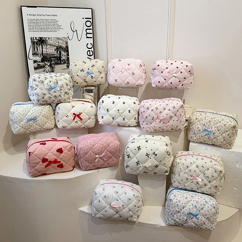 Sac de rangement à carreaux en coton matelassé avec fermeture éclair, sac à cosmétiques, beau sac de voyage, produits de soins de la peau, littérature, fleur