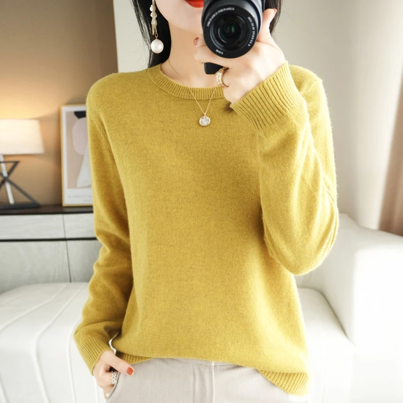 Autumn Winter round Neck Knitwear Women Slim Fit Long Sleeve Overhead Non Cashmere Base Layer Large Size Top Fashion Style