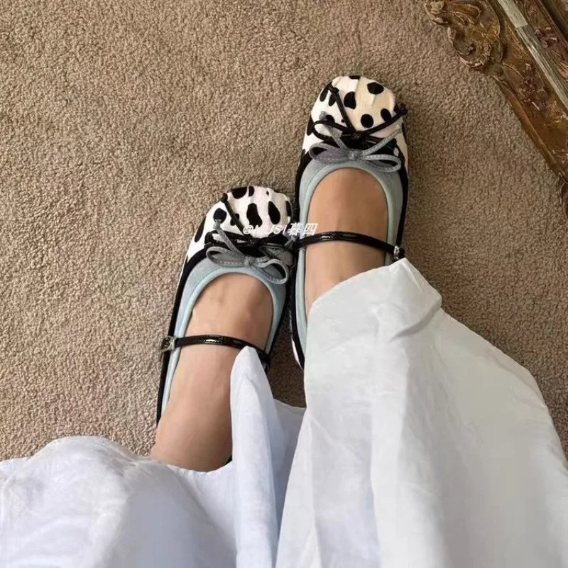 

French Flat Bottomed Rotundity Toe Ballet Shoes Fashionable One-piece Belt Mary Jane Shoes Versatile for Women，Spring/Autumn