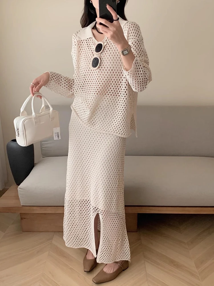 Conjunto de blusa de manga crida em malha e saia de tricô com fenda, estilo chique para o início do outono, design vazado ...