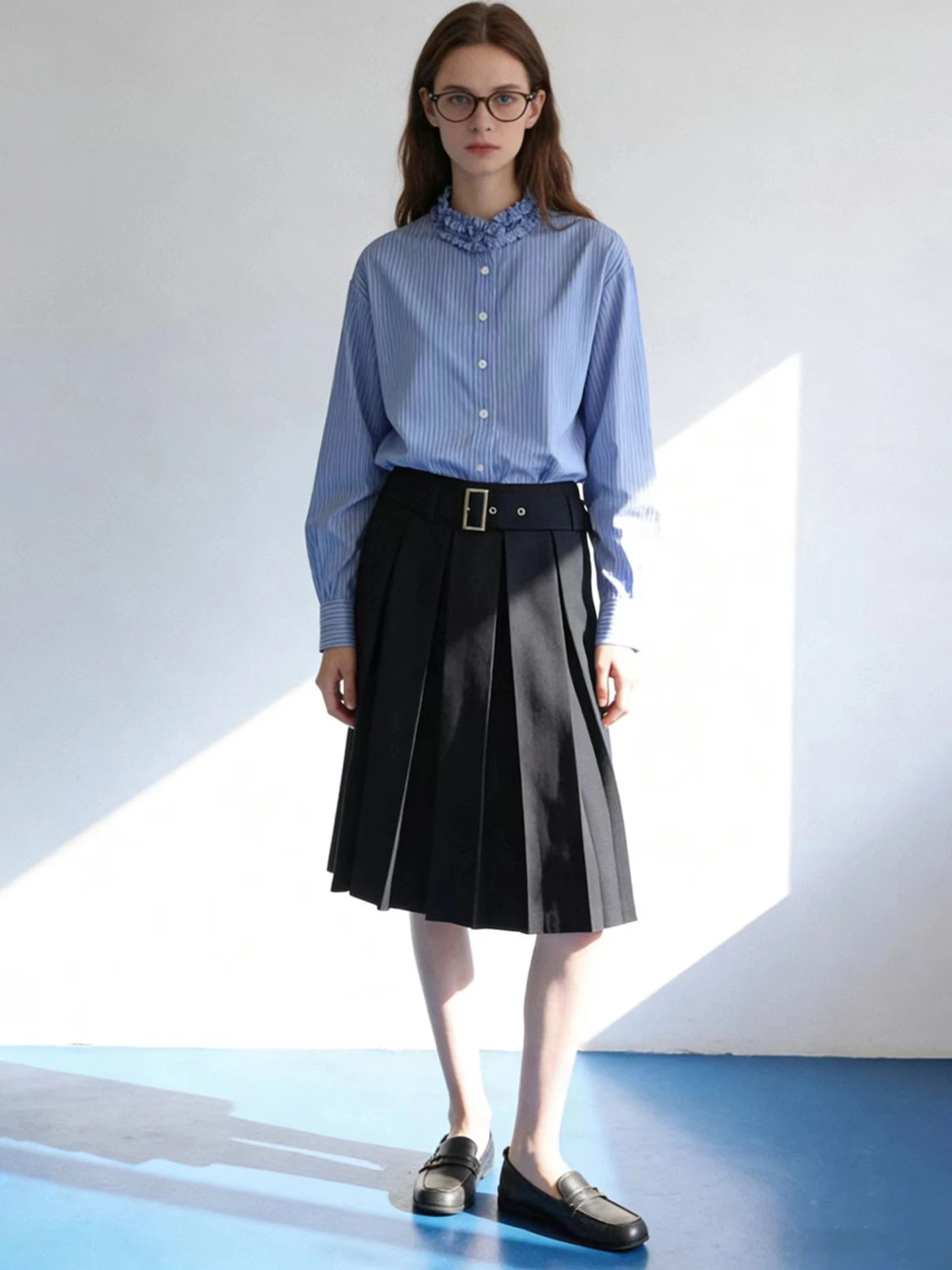 

HUAAPPUW Весна 2026: Повседневная рубашка с длинным рукавом, круглым вырезом, в полоску, с текстурой под дерево, из смесового хлопка, деловой топ для женщин