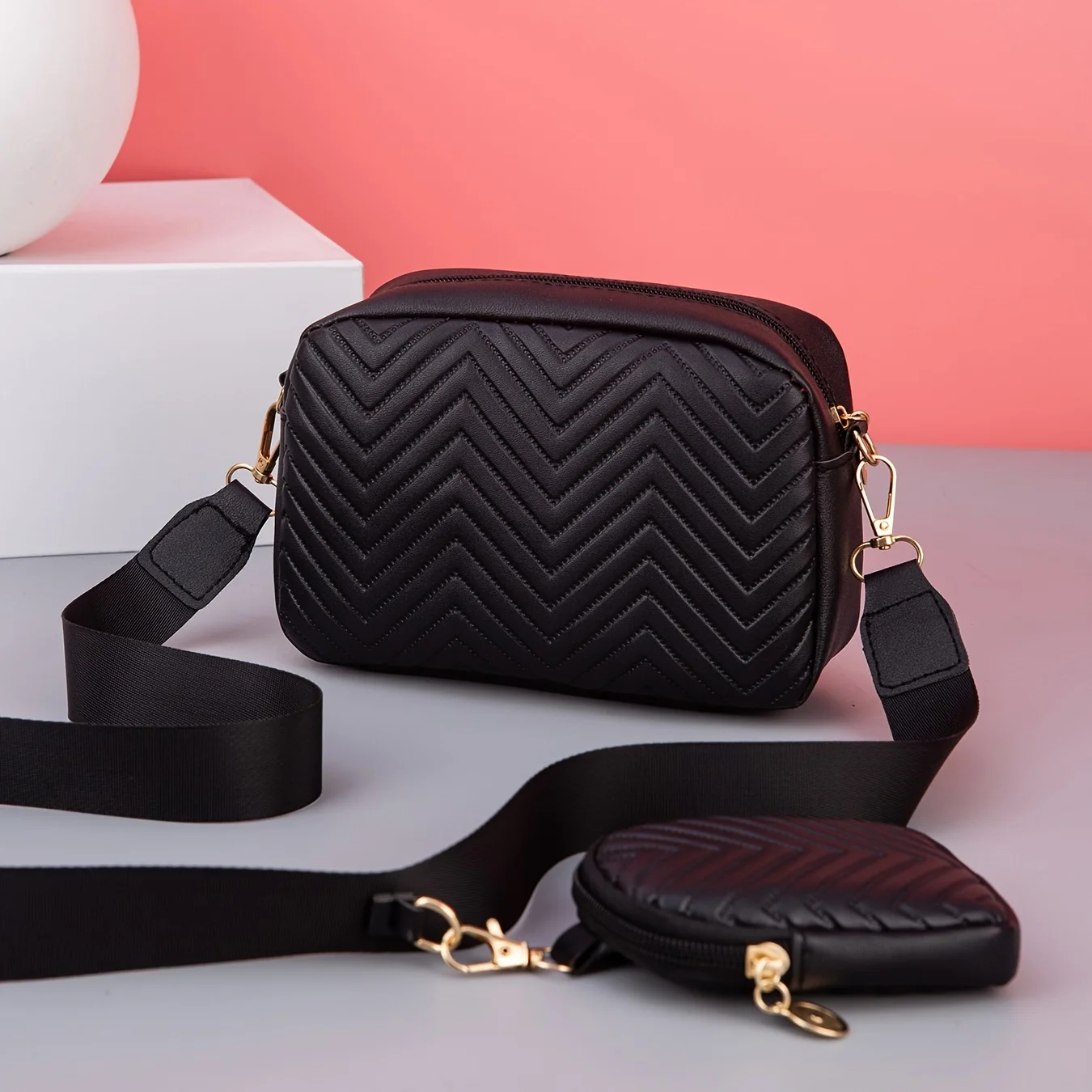 Trendy, fashionable, simple, luxurious, solid color, wave embossed sequin decoration, women's crossbody bag