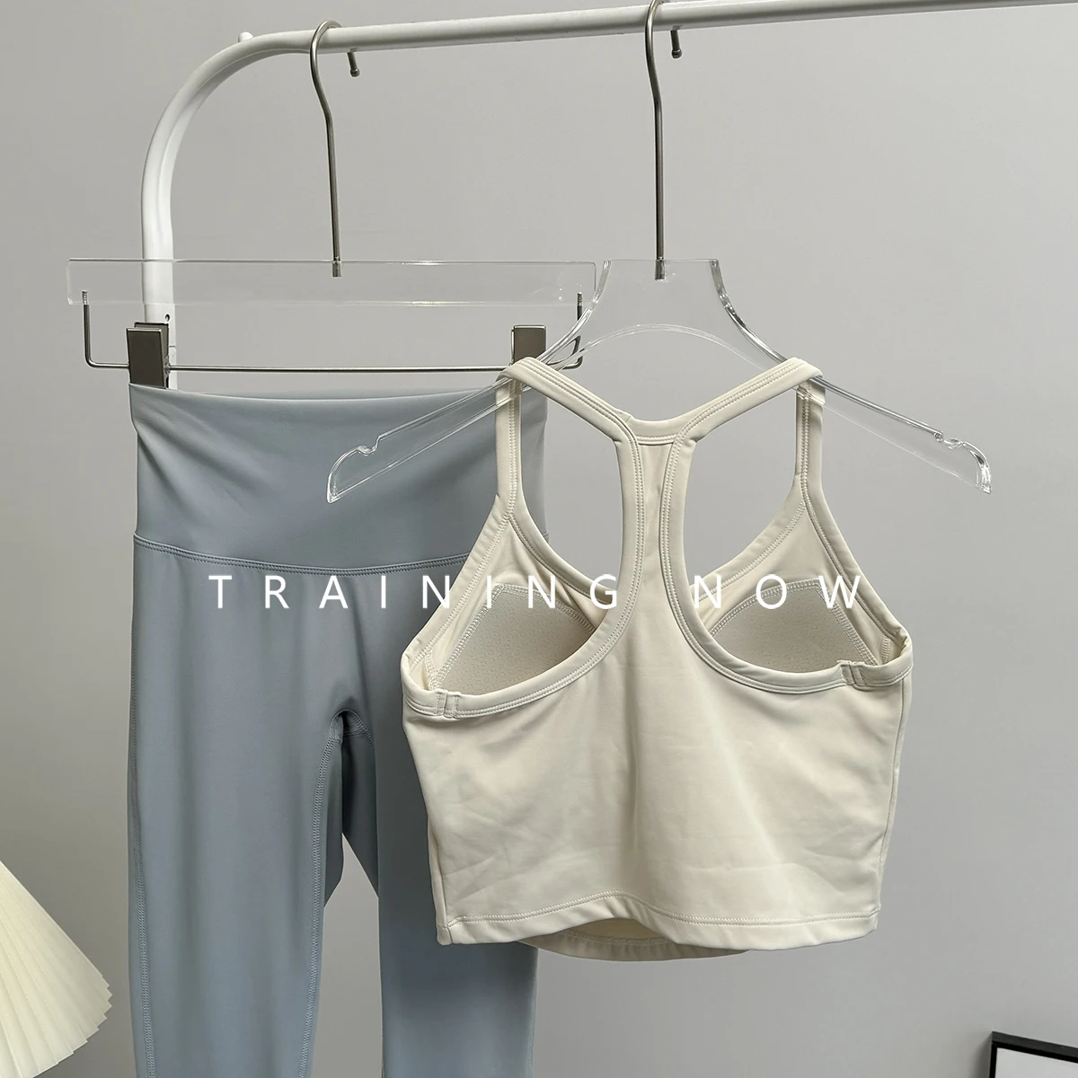 

Женский осенний костюм для йоги, облегающий утягивающий бюстгальтер для пилатеса, фитнеса, жилет, профессиональная быстросохнущая спортивная одежда для бега