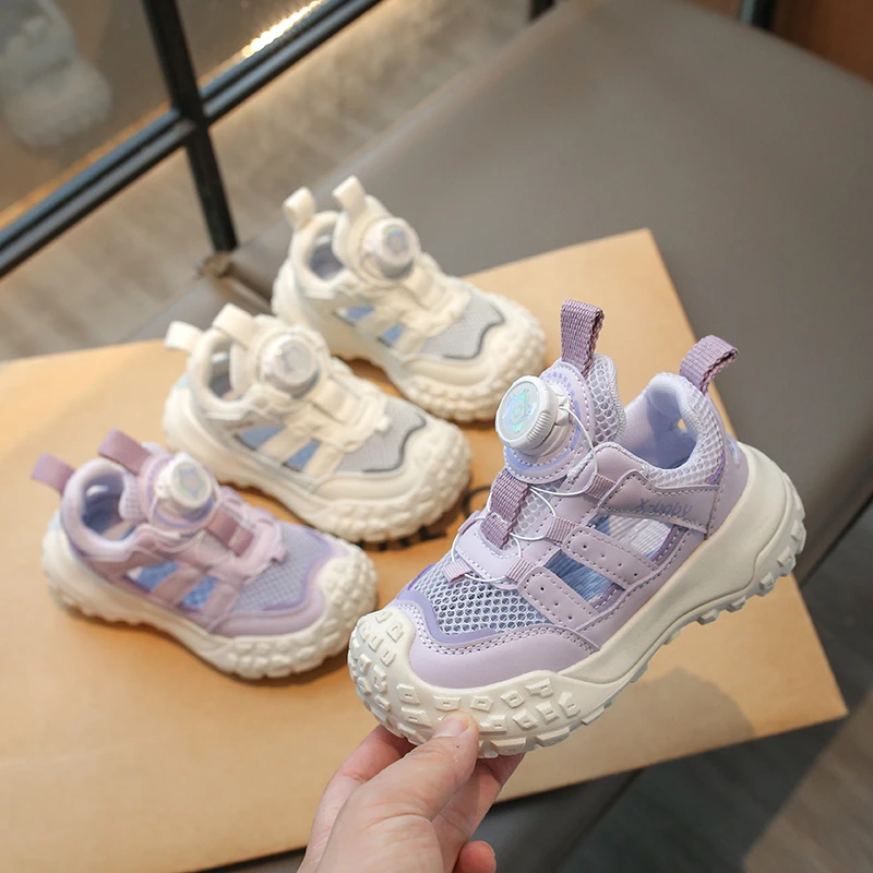 

Kids Sports Sandals Hollowed-out Girls Running Shoes Non-slip Soft Sole 2025 Summer New Boys Sneakers with Rotating Button Trend