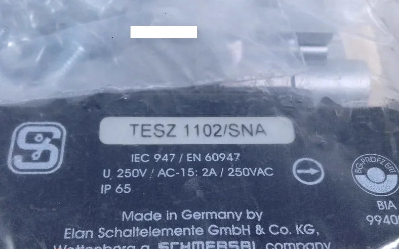 SCHMERSAL New security door switch TESZ1102/SNA