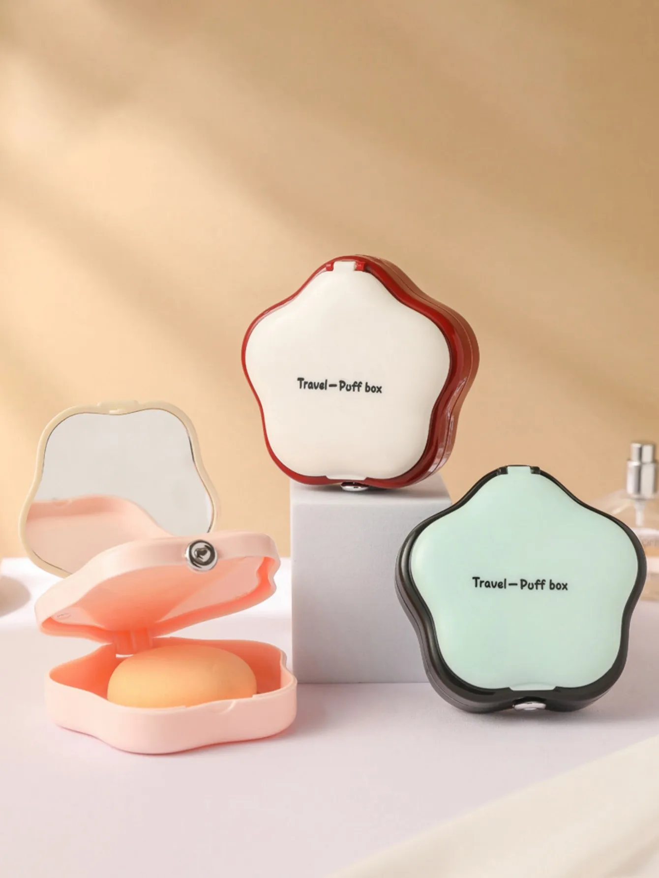 Boîte de rangement de coussin de bouffée de poudre respirante, portable pour les voyages, usage domestique des étudiants, boîte de maquillage anti-poussière en acrylique avec miroir de maquillage