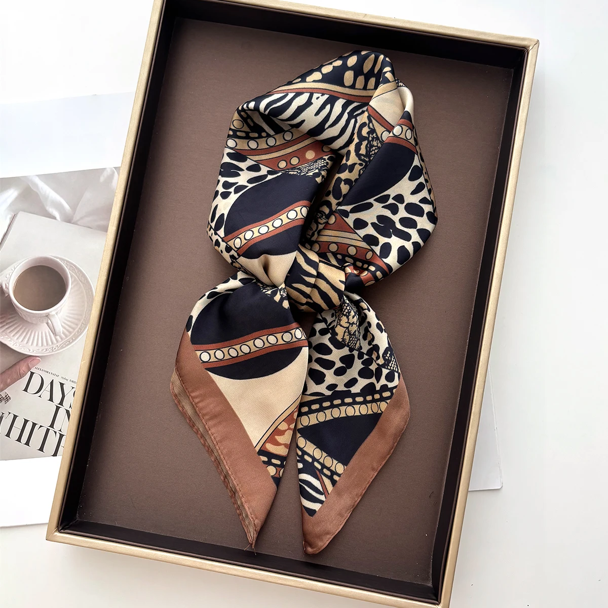 

Luxury Leopard Square Scarf For Women Soft Satin Imitation Silk Scarves Bandanas Fashion Hijab Neckerchief Elegant Shawl Wraps