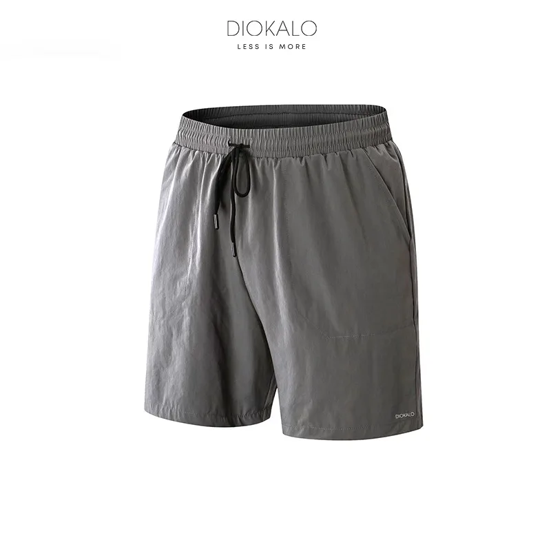 DIOKALO Fitness Shorts Lightweight Breathable Quick-drying Pant Running Shorts With Back Pockets Sports Five-point Pants Gym