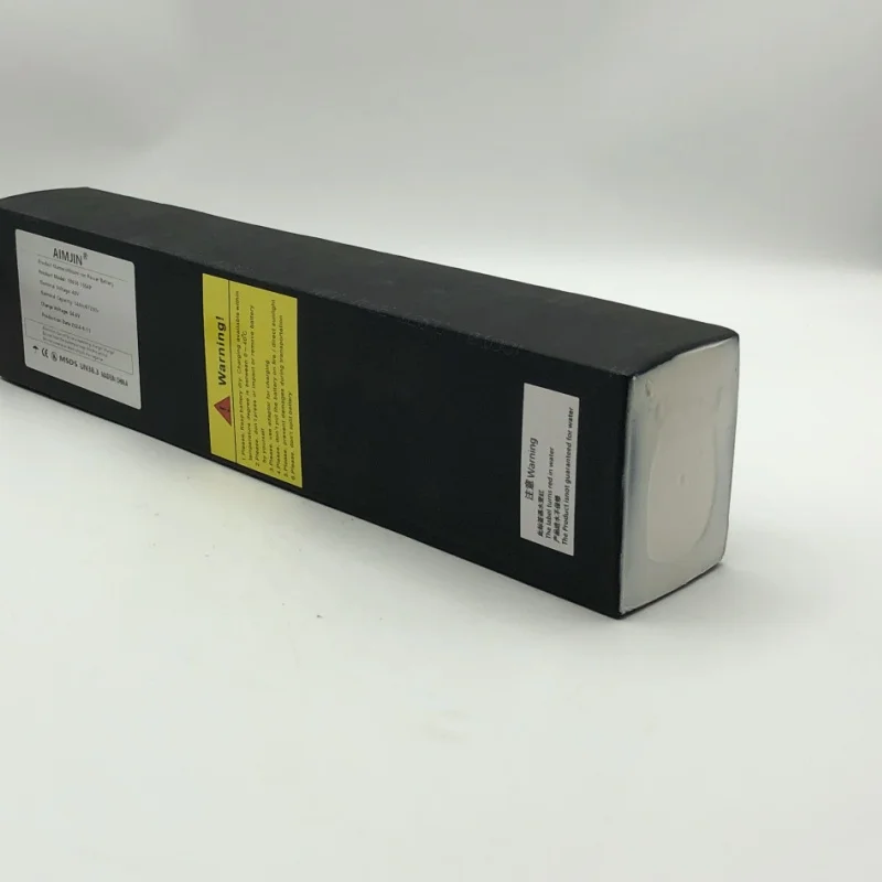Paquete de batería de iones de litio 13S4P 672Wh 48V 14Ah adecuado para batería de patinete eléctrico Kugoo M4/M4Pro 14000mAh BMS integrado