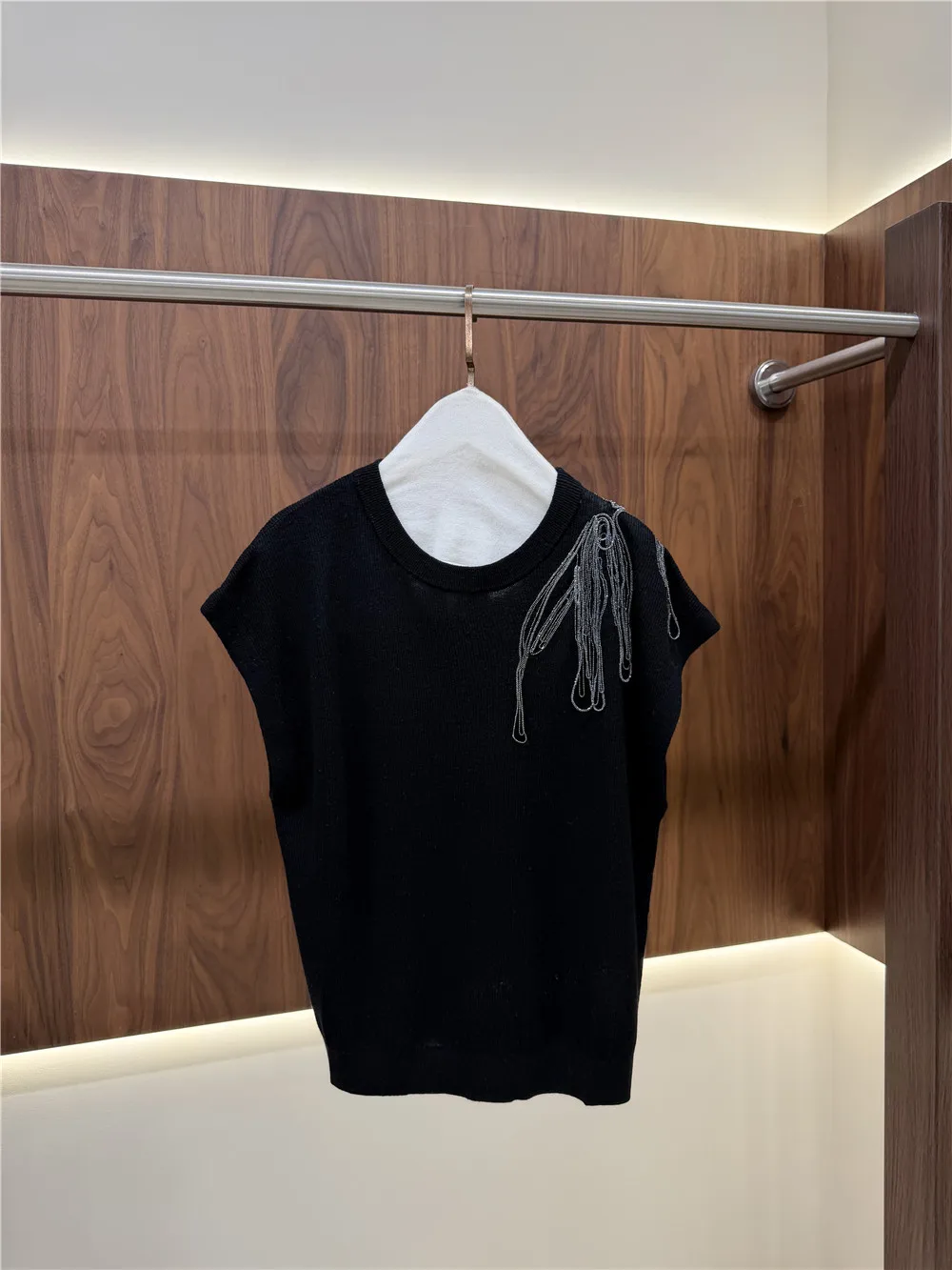 Women's Crew Neck Linen-Silk Blend Beaded Embroidery Sleeveless Top