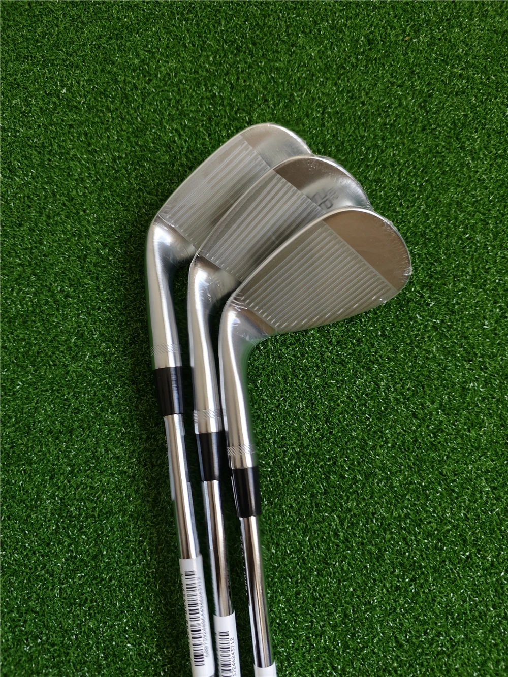 

3PCS Silver Wedges S Clubs M10 Golf 48/50/52/54/56/58/60/62 Regular/Stiff Flex Steel Shafts Headcovers Free Shipping
