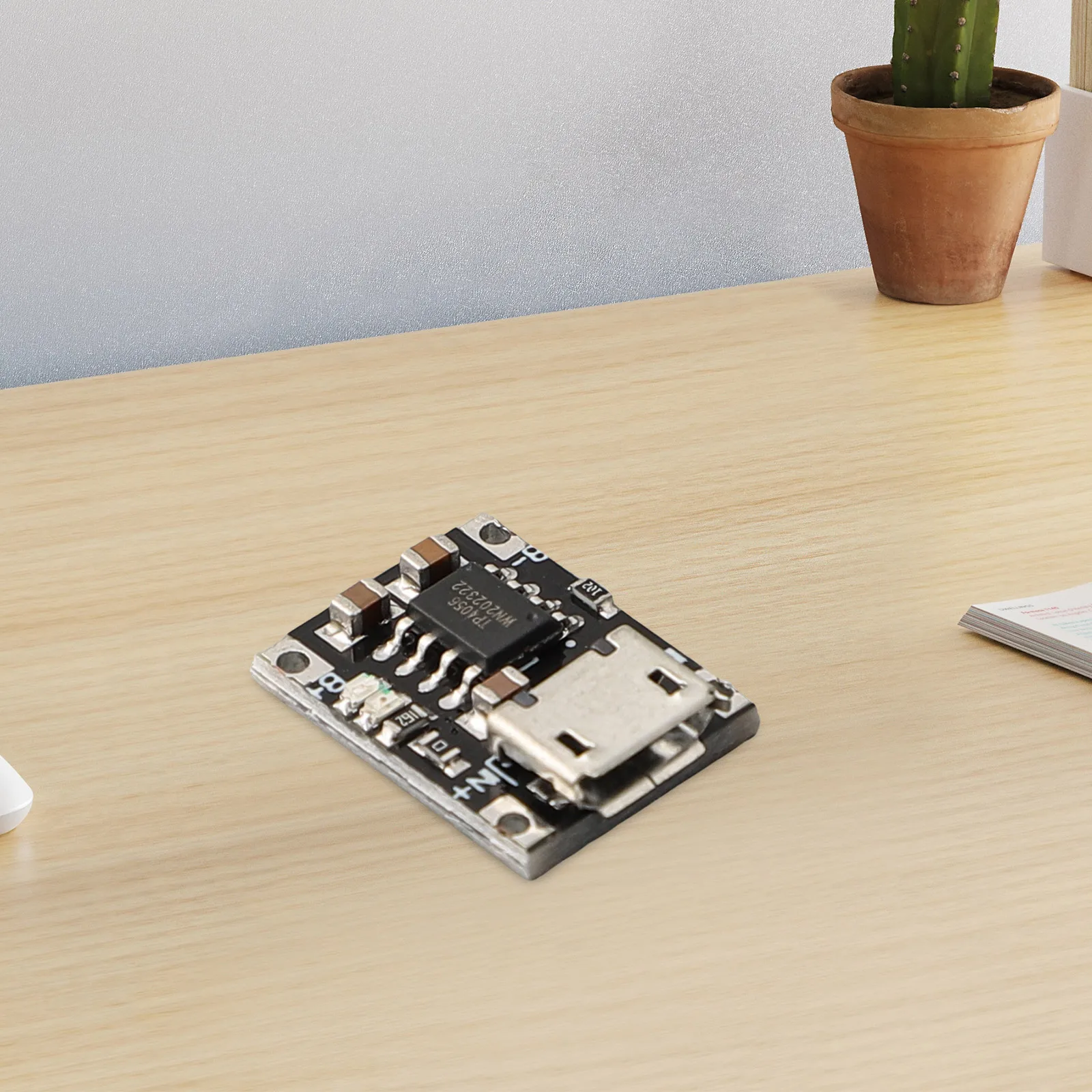 Cell Lipo Литий-ионный аккумулятор USB Модуль зарядного устройства Литий-ионный аккумулятор 1 А Ток зарядки 1S 3,7 В 4,2 В Выходное напряжение