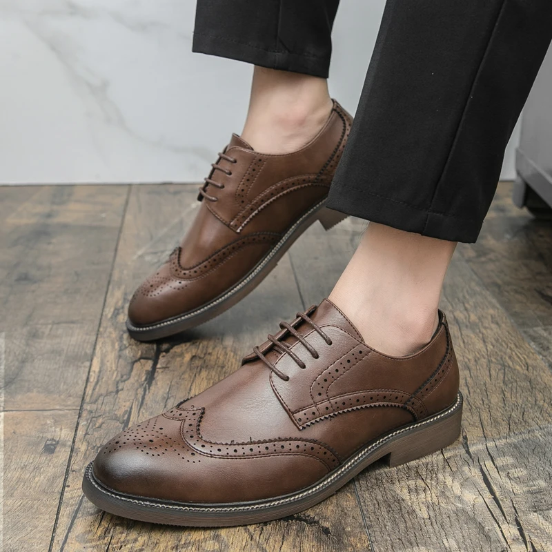 

Men's casual leather shoes Gentleman Classic Elegant Style Party or Business Groom's wedding 38-46 Brogue plus size Hot