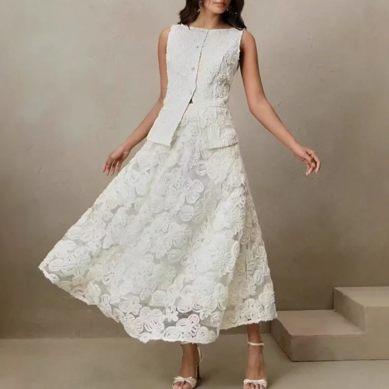 QMQA Fashion Women's Lace Floral Embroidery  2 Piece Set Single-Breasted Vest Tops High Waist Skirts Sets 2025 Female New QM854