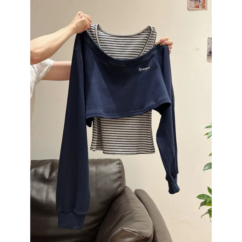 Gilet coordinato da donna con design autunnale 2025 Set da due pezzi Felpa a righe a maniche lunghe con spalle scoperte grigia