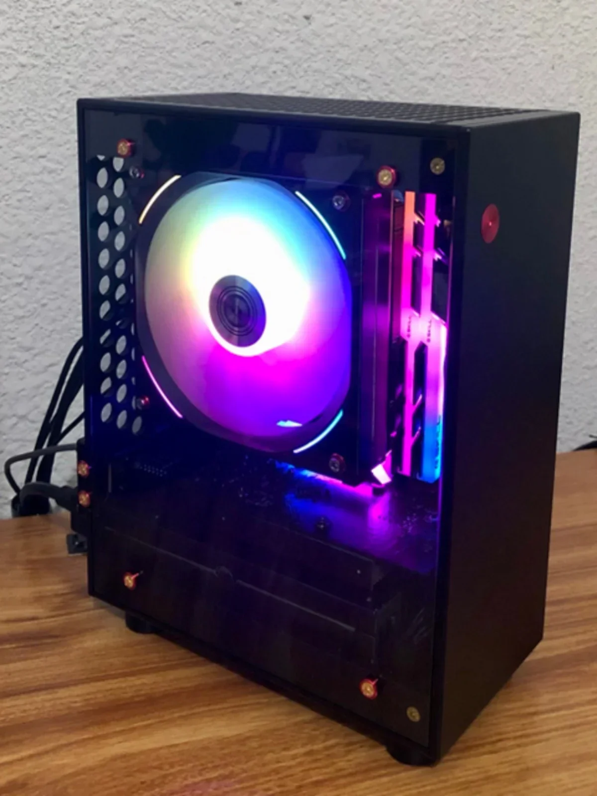 

Основная плата ITX, половинная высота оборудования PCI, источник питания 1U