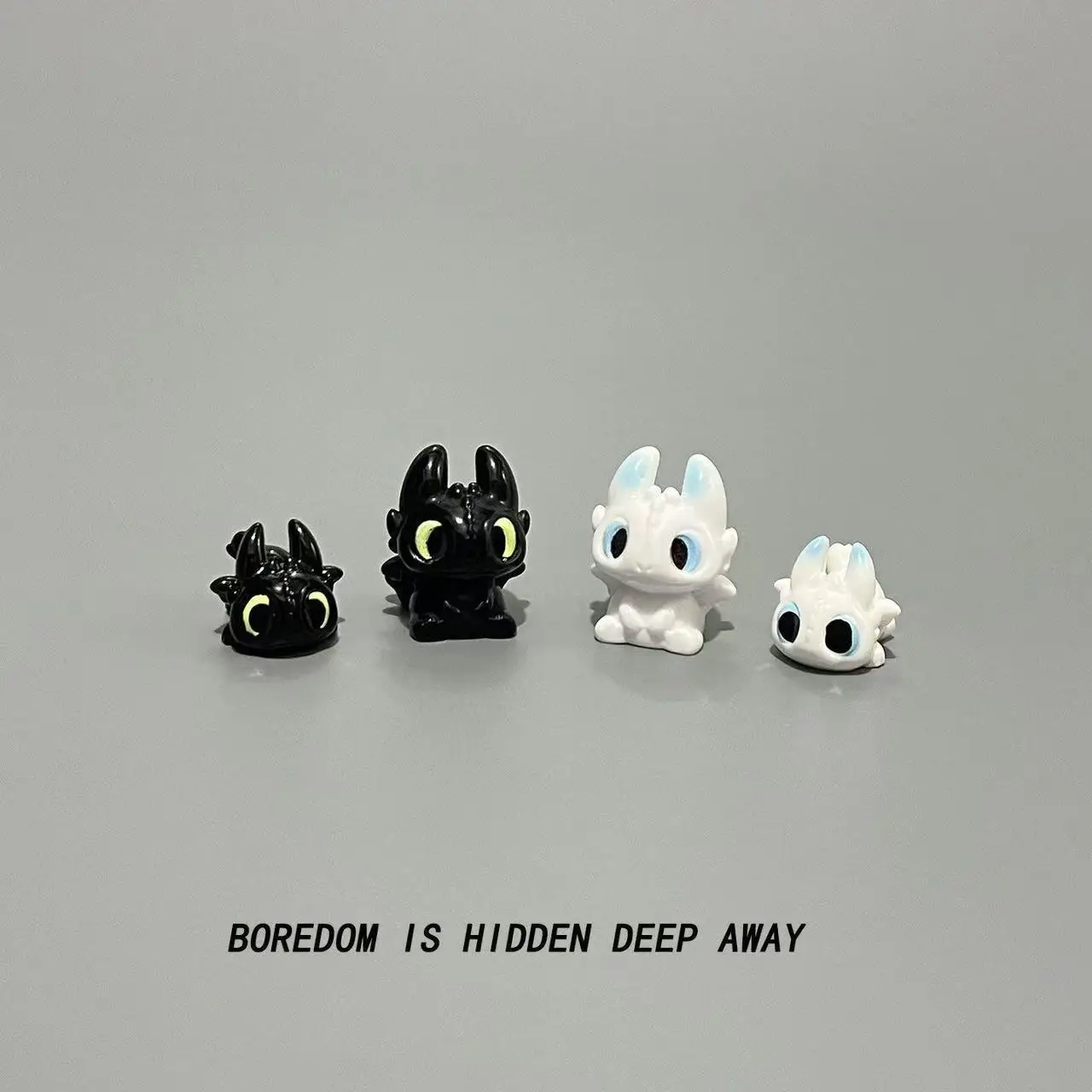 Linda figura de muñeco bebé sin dientes, decoración para el tablero del coche, mini coleccionable, accesorio divertido y peculiar, regalo para amigos