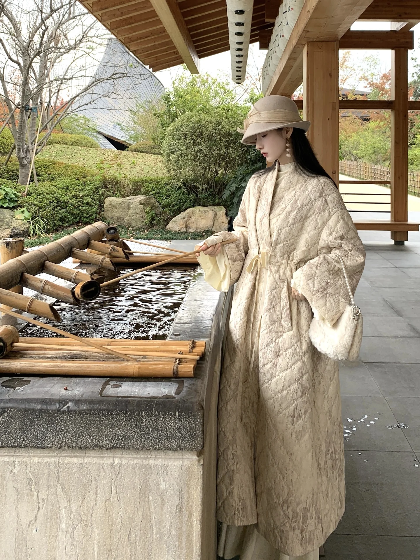 

Зимняя женская модная премиум-куртка Walkink Morning Fog Dr Aosphere из хлопка с длинным перекрестным воротником и окрашенным кружевом