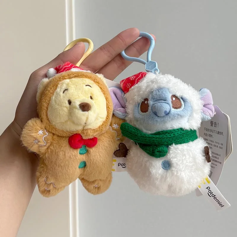 かわいい雪だるまのスティッチぬいぐるみキーホルダー、くまのプーさんカップルキーリング、財布やバッグ、バックパックチャーム、バレンタインギフトのアイデア