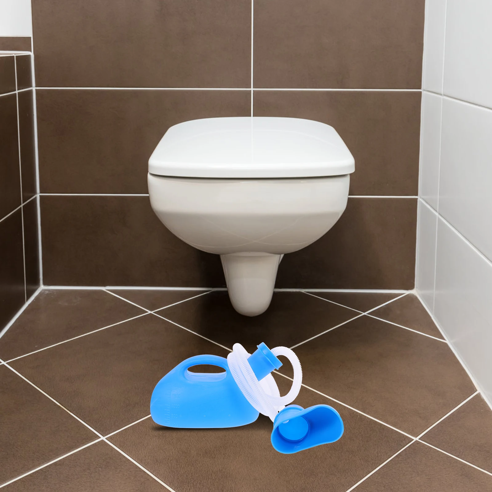 

Urinal Pot at Night Male Elderly Chamber with Tube The Plastic Urine Container Patient Man