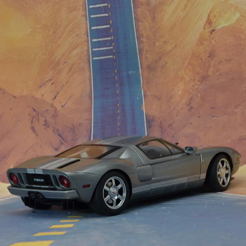 AUTOART Collectible 1:18 Scale Model for 2004 FORD GT Gift for friends and family
