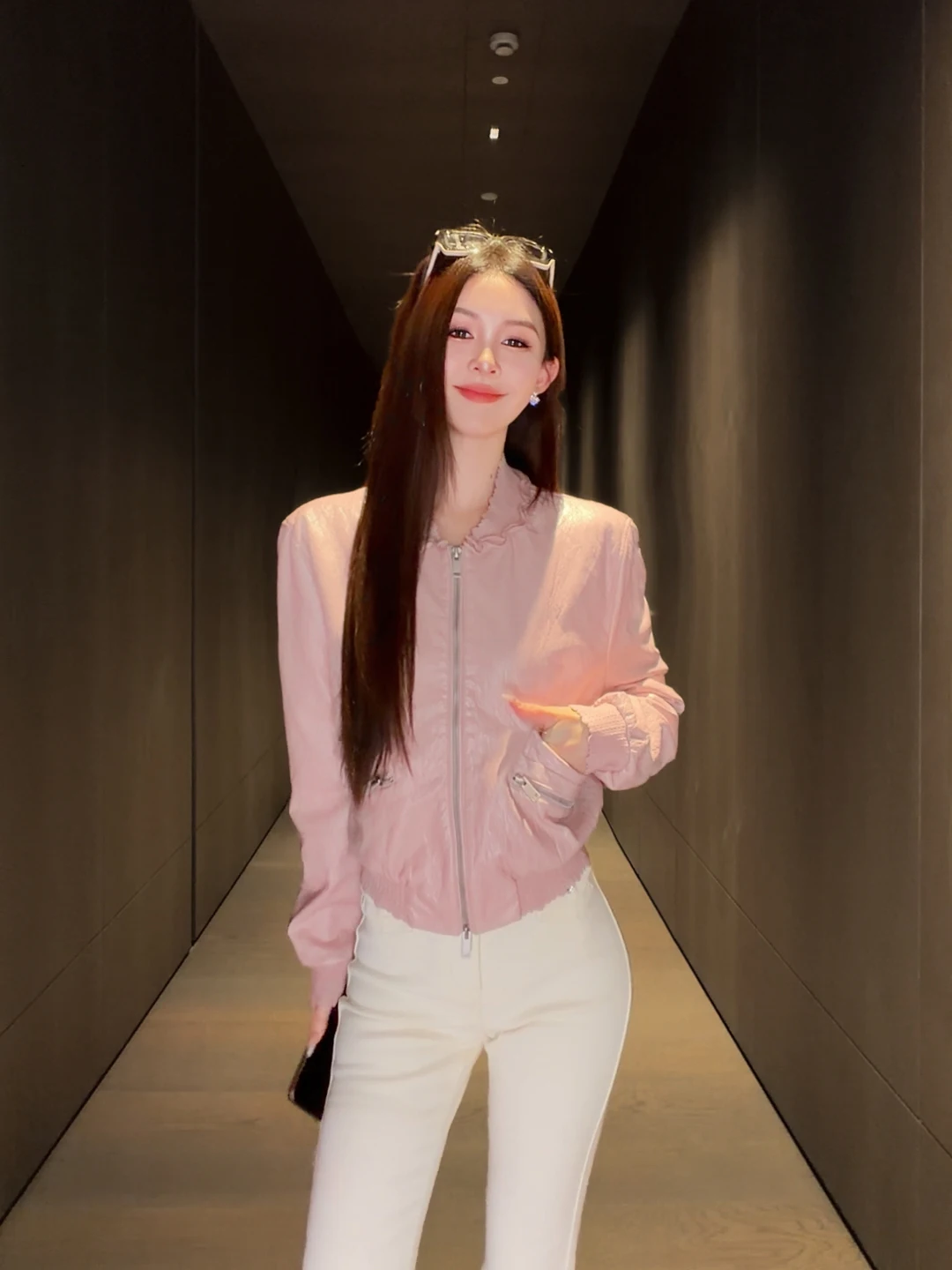

Sweet Cool Anni Leather Jaet Baseball Sle Hollow out Lace Wave Collar Texture Sensation Spring 2026 Women's ort Coat
