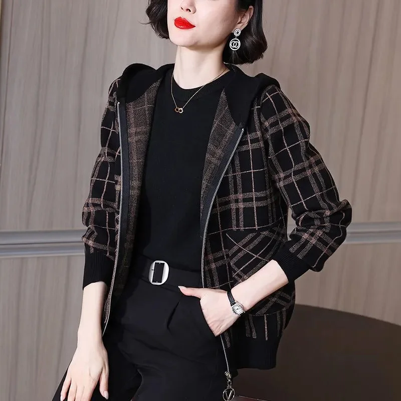 Spring Autumn Hooded Coat Ladies Short Jacket 2024 New Western-Style Outerwear Large Size Casual Plaid Overcoat Women's Tide Top