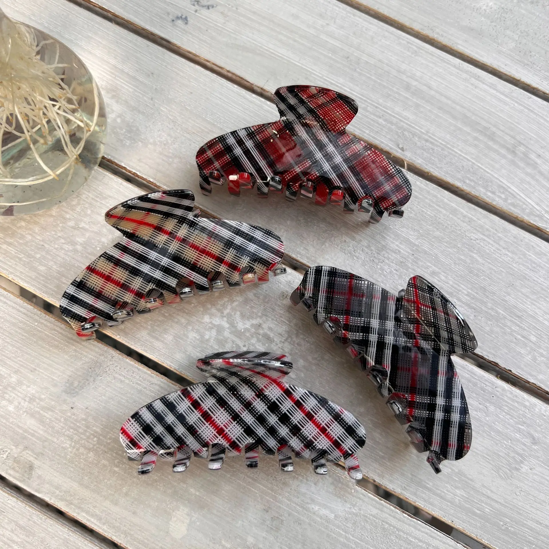Retro Classic 10cm Striped Checkered Large Hair Clip Simple Elegant Acetate Shark Clip Hair Accessories For Woman Girls