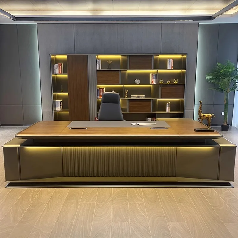 Boss table light luxury senior sense president table high-end modern chairperson desk general manager office desk and chair comb