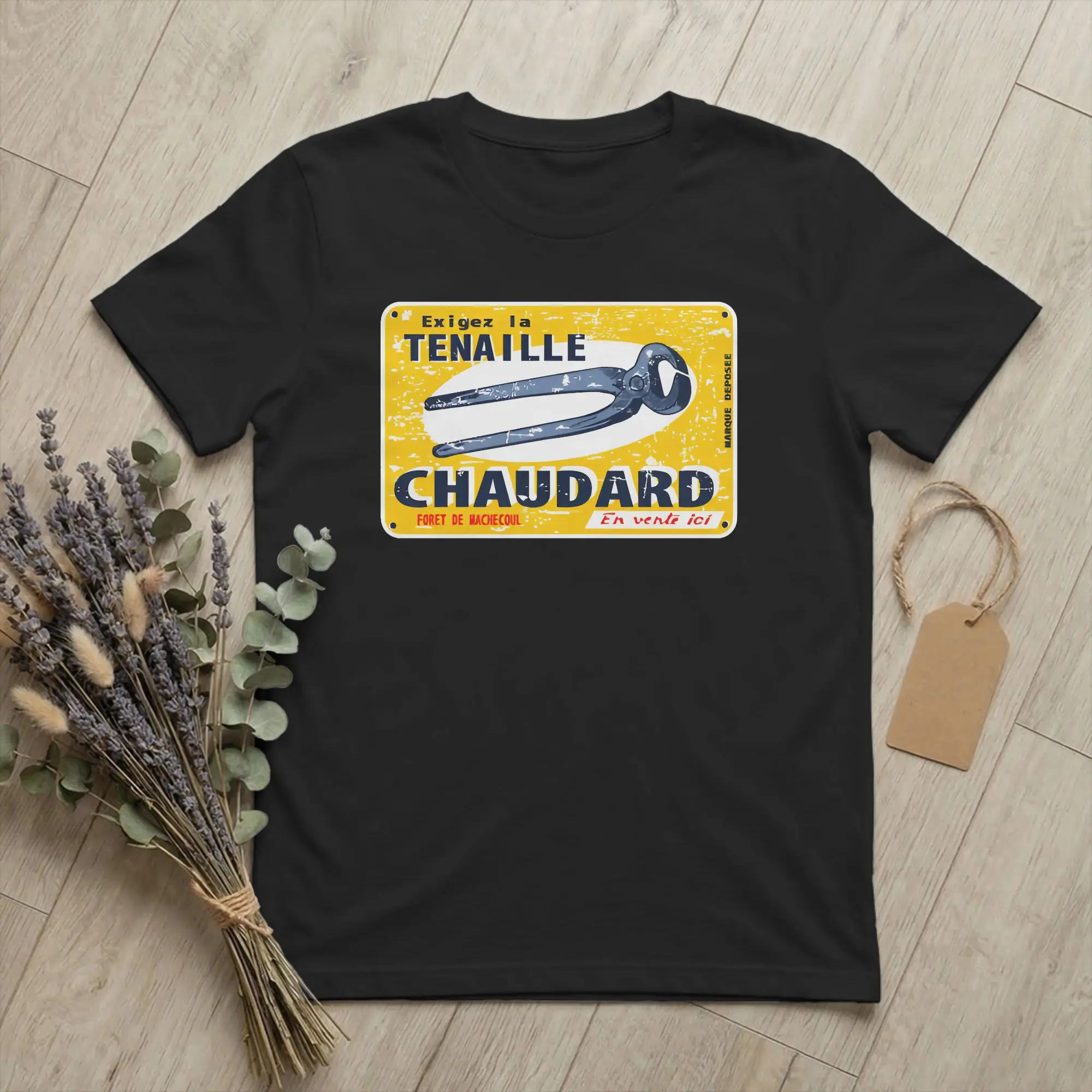 Men T-Shirt Quincaillerie Chaudard Vesoul Casual Pure Cotton Tee Short Sleeve Humor French Film T Shirt O Neck Clothes Plus Size