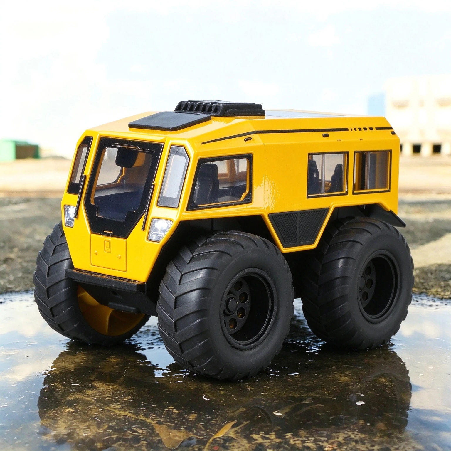 1:24 All terrain SHERP Model Car Realistic Detail Adventure Play - Cross-Country Fun Vehicle