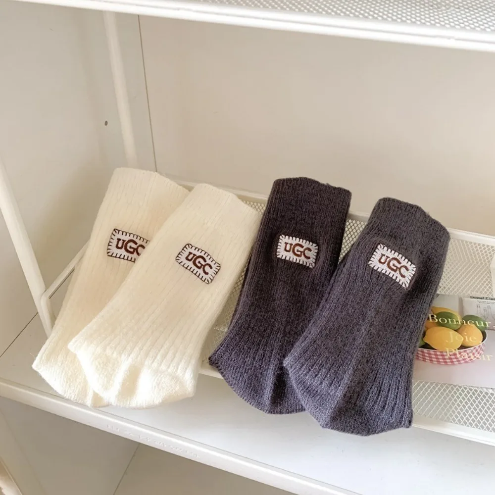 Chaussettes mi-tube en velours avec étiquette de broderie de talon, tube moyen, garde au chaud, solide, document, botte de neige, automne, nouveau