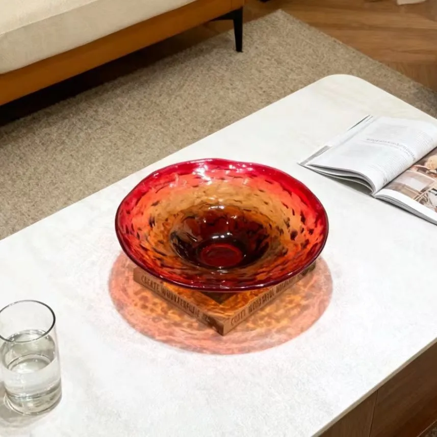 The first choice for housewarming to a new home is handmade fiery red glass fruit plate, living room coffee table fruit plate, m