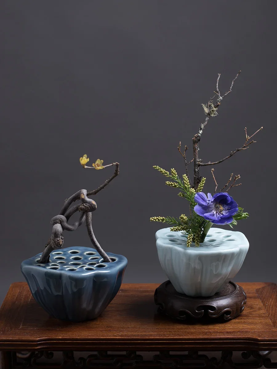 

Lotus flower ware blue glaze ceramic vase Zen Chinese flower arrangement bowl ware Creative base Japanese flower plate