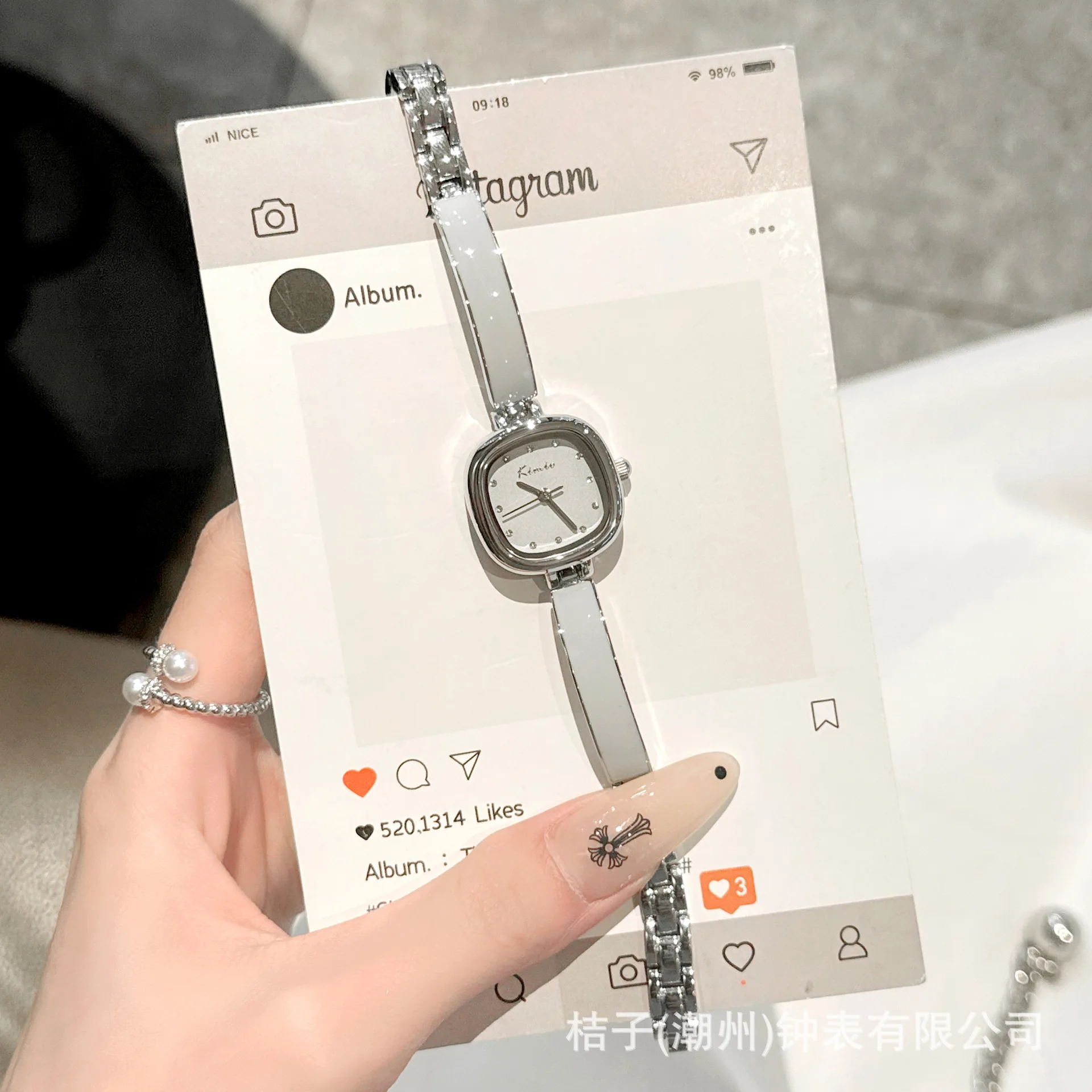 ZF Women's Watch: Exquisite, Compact, Simple, Small Square Shape, Bracelet-Style Wristwatch