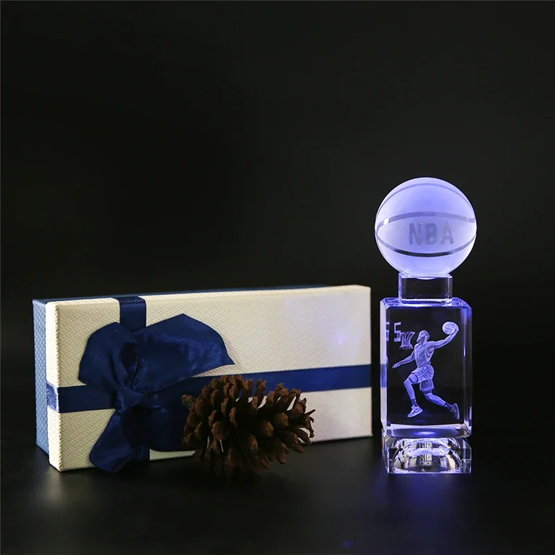 Imagem -06 - Criativo Candeeiro de Mesa de Basquete Lâmpada de Vidro Manchado Nba Estrela Luzes de Cristal Decoração do Quarto de Cama Abajures