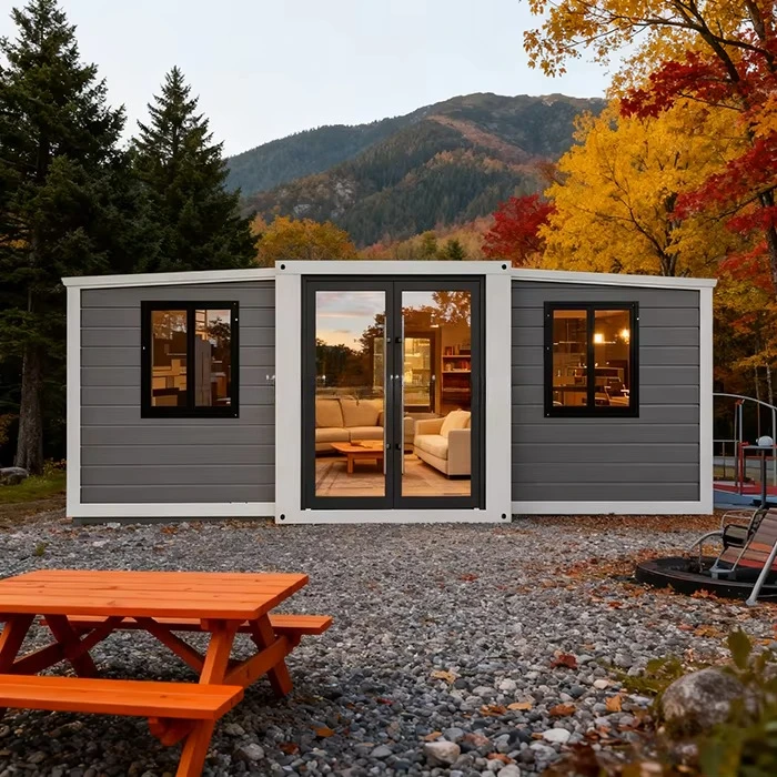 Luxury Twin-Wing Holiday Villas  Modern Resort-style Container Houses Steel-framed Sandwich Panels Prefabricated Extension Homes