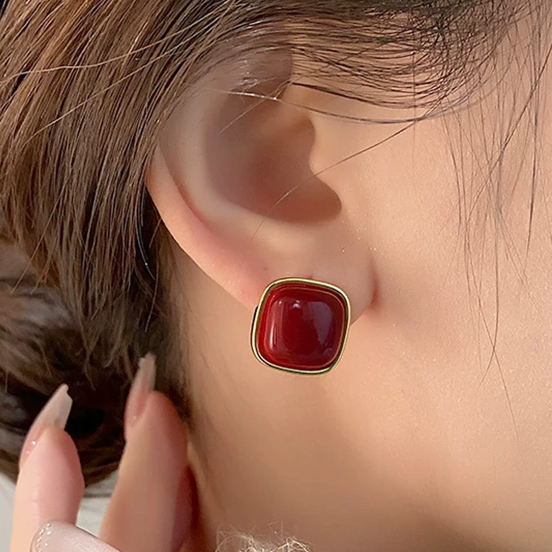 Angola Wine-Red Color Square Acrylic Earrings for Women Geometric Personality Ear Jewelry