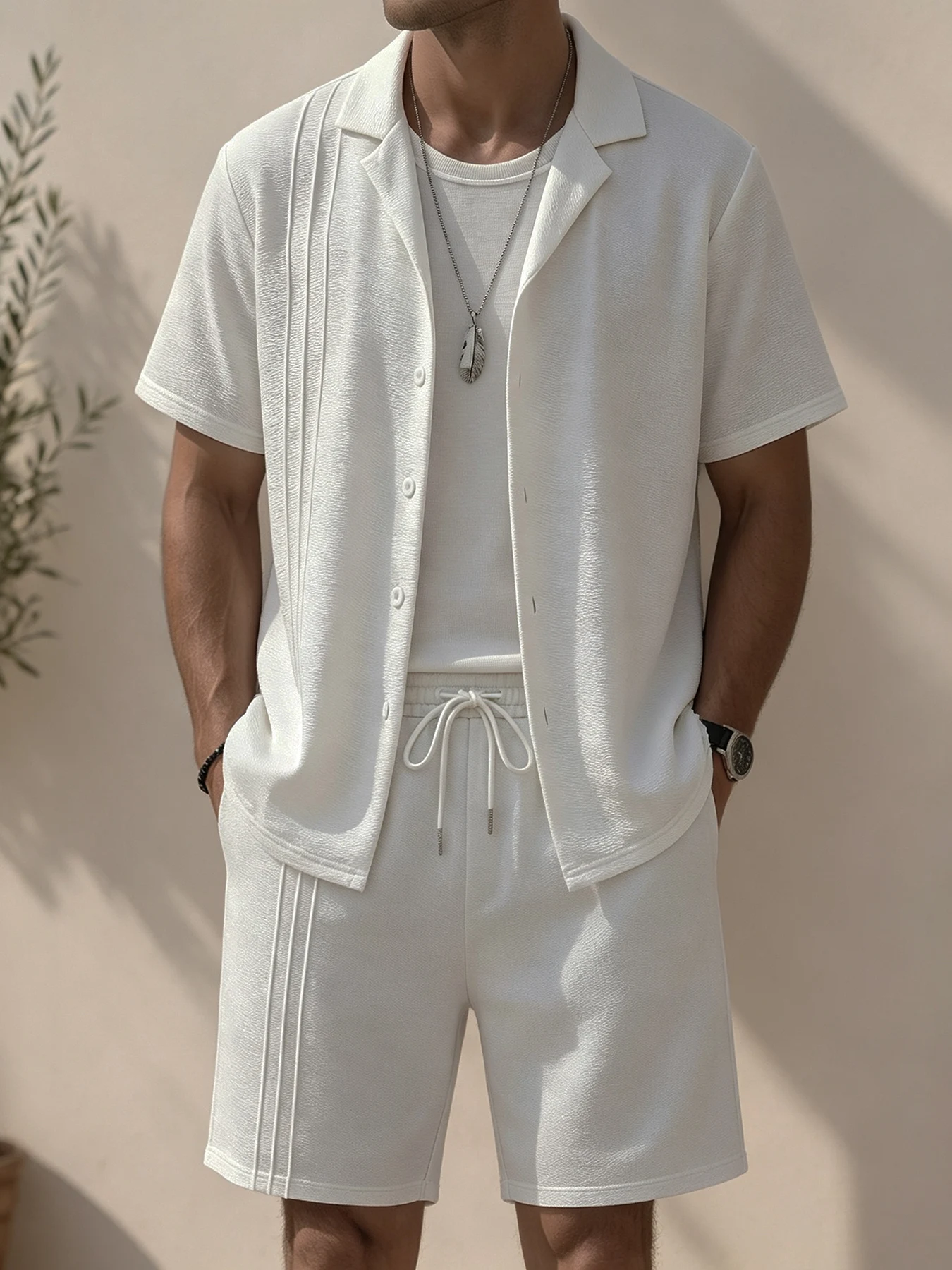 Men's White Textured Cuban Collar Short-Sleeved Shirt and Drawstring Shorts Two-Piece Set, Solid Color Casual Outfit, Lightweight and Breathable Summer Vacation Outfit