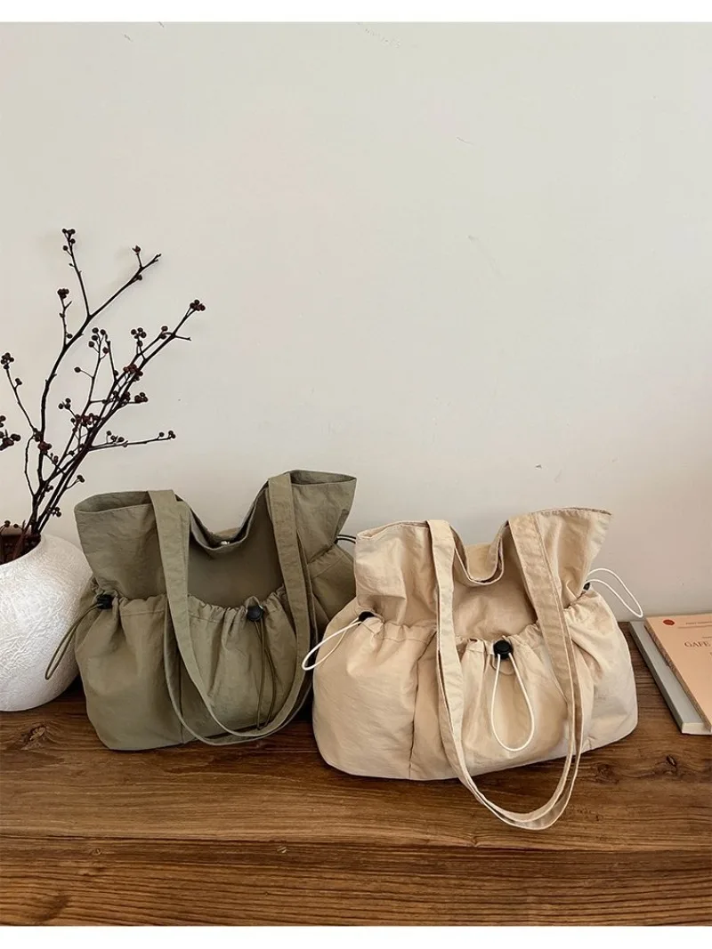CEEKAY Solid Wrinkle Tragetasche mit Kordelzug, seitlicher elastischer Verschluss, breiter Stoffriemen, für Damen, Alltag, Schule, große lässige Schultertasche – Detail 27