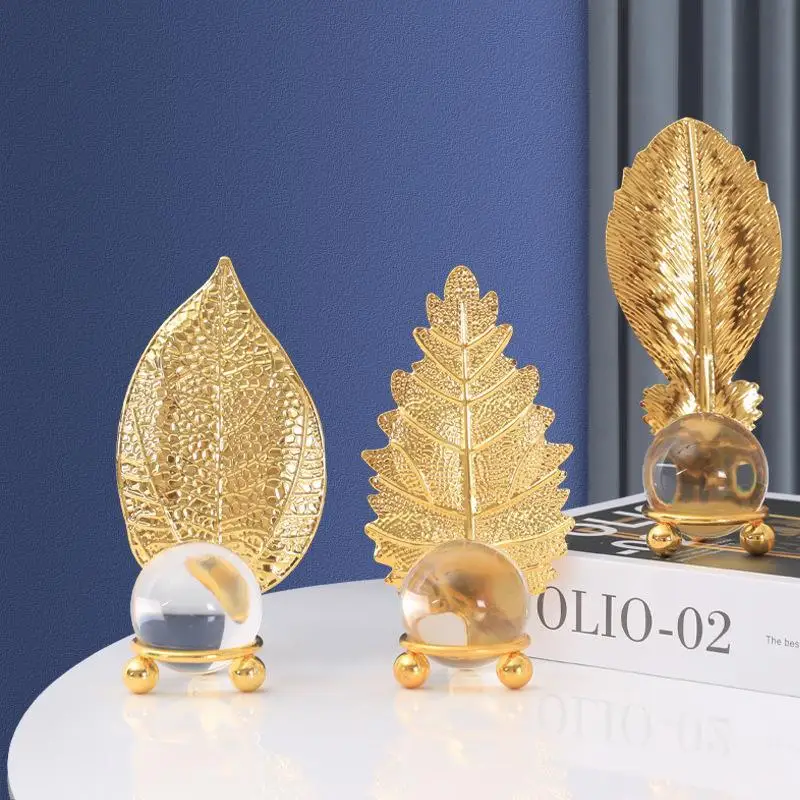Leaf Ball Ornament Scratch Resistant Wear Resistant Collectible 1Pc Creative Desktop Decor Nice Present for Friends Study Room