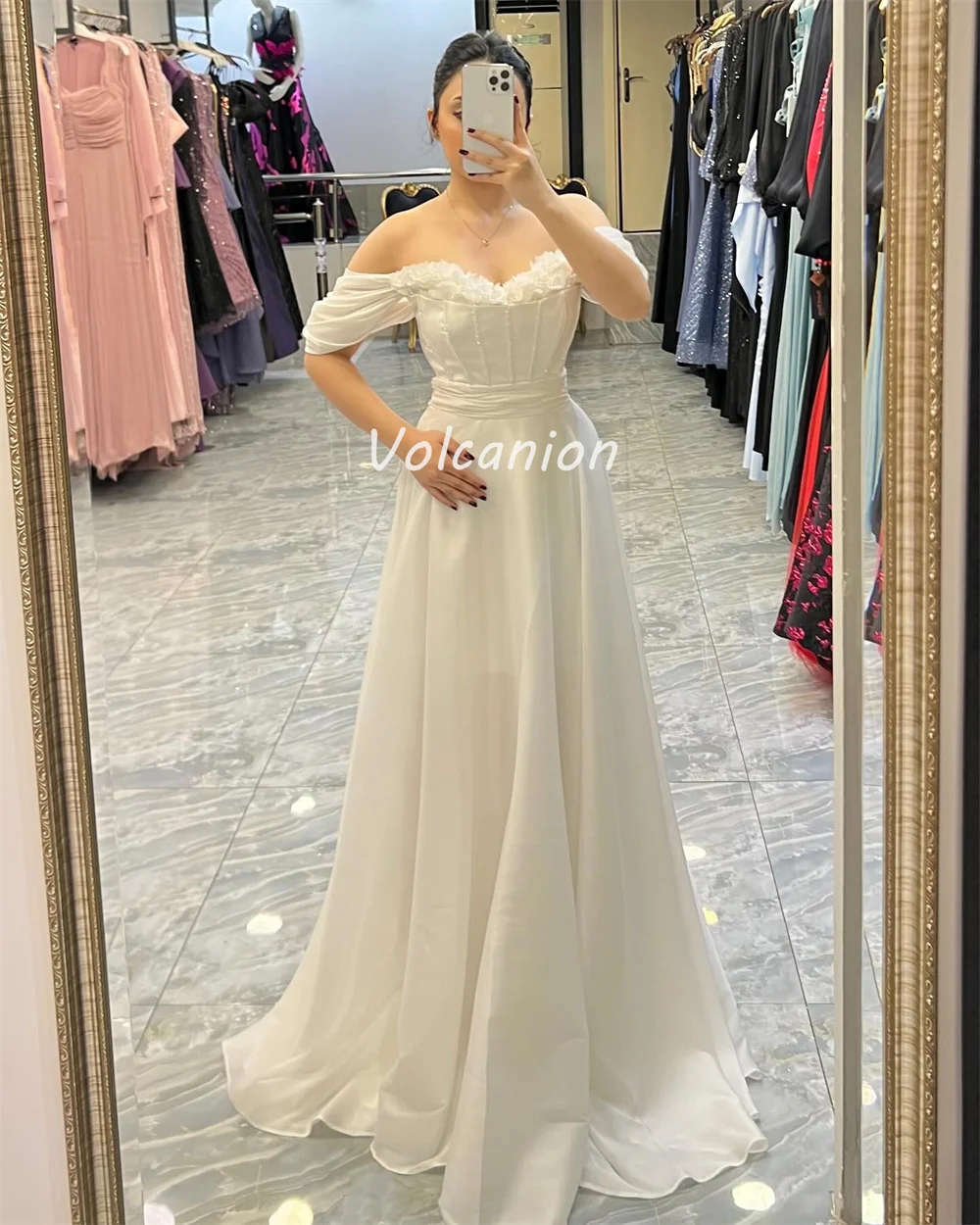 ที่กําหนดเองสไตล์โมเดิร์นคุณภาพสูง Organza Ruched ดอกไม้ประดับด้วยลูกปัด A-Line Off-the-ไหล่ชุดยาว Bespoke โอกาสชุด