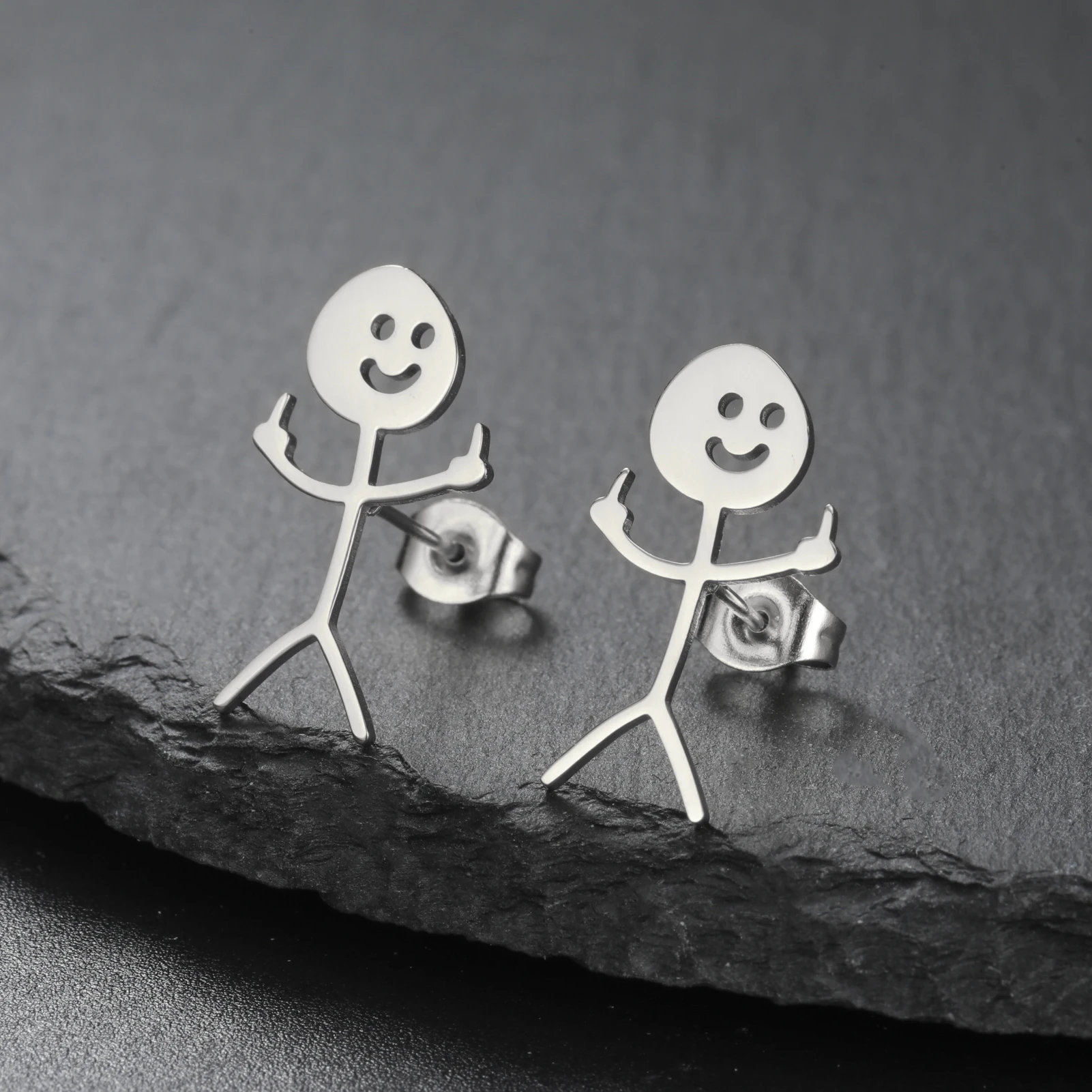 Skyrim Punk Middle …