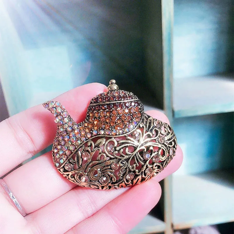Creative Aladdin Magic Lamp Broch, Women's Exotic Style, Diamond Inlaid Teapot Pin