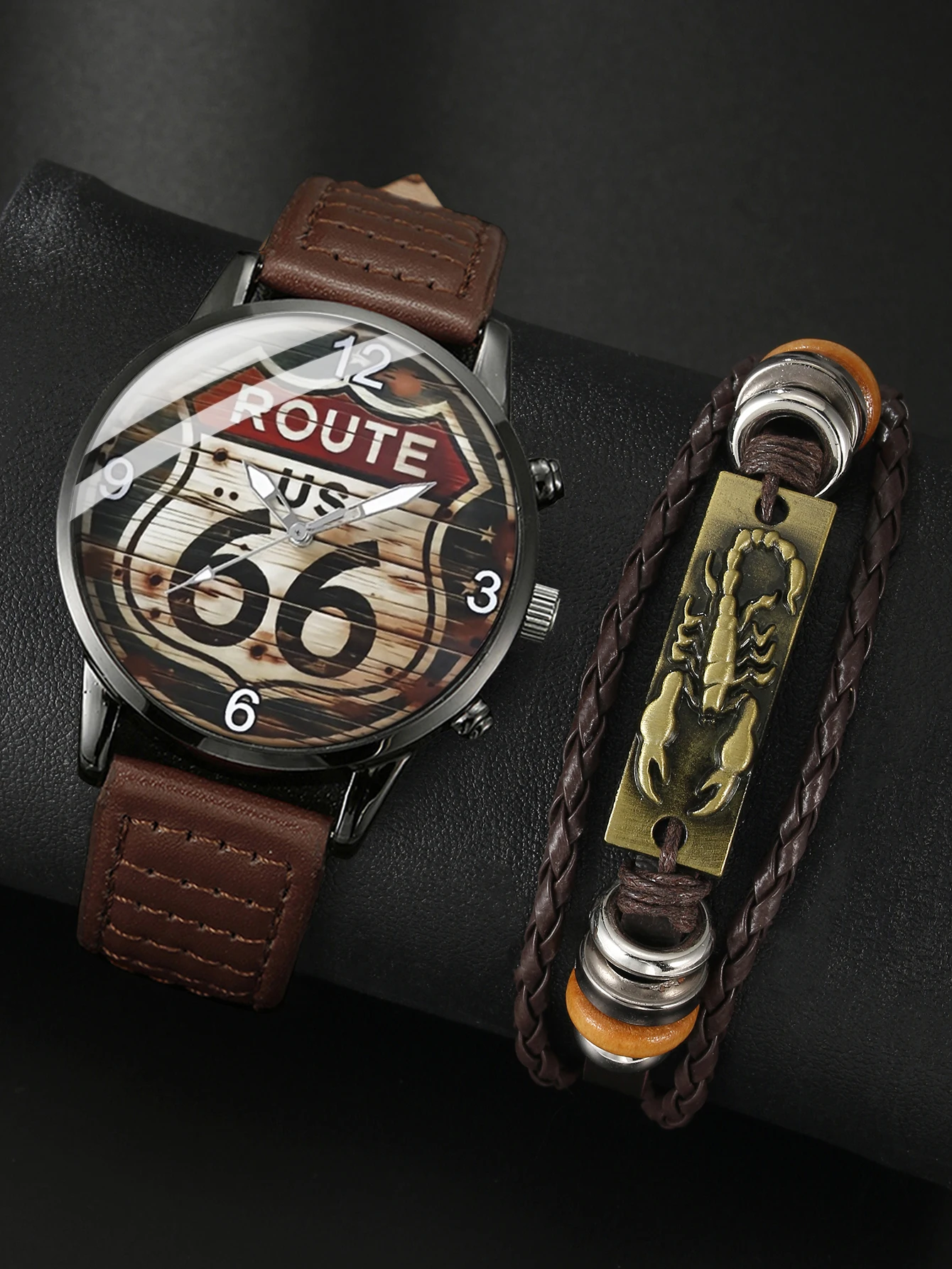 

2pcs Men's High Fashion Trend Vintage Round Large Dial Quartz Watch Super Handsome Scorpion Bracelet